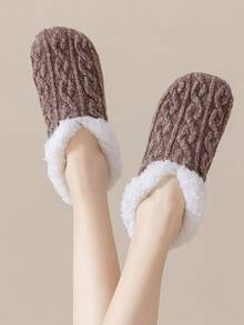 一双加厚保暖地板袜，内里带绒毛，袜底硅胶防滑，室内鞋套。毛绒袜，蓬松袜 - 彩色 - 查看 9