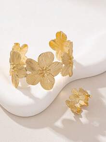 1 Set (1 Gold Bangle & 1 Thick Ring) Vintage Chic Gold Floral Bangle And Thick Floral Ring Combo Set, Long-Lasting Color, Suitable For Women's Daily Wear, Holidays, Social Events, Parties