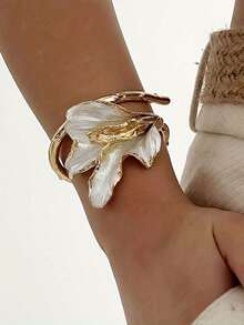 1pc Women's Elegant White Enamel Iris Leaf Bracelet - Gold French Fashion Design, Suitable For Daily And Party Wear, Versatile Jewelry For All Seasons - Gold - View 6