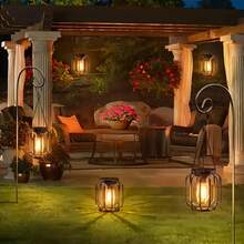 1 sztuka wodoodpornej, ogrodowej latarni solarnej, metalowa, wisząca lampa solarna z haczykiem. To jasna i ciepła lampa solarna, a zarazem klasyczna lampa solarna, idealna do dekoracji podwórek, ogrodów, tarasów i werand.