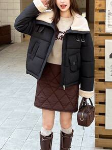 Cappotto corto imbottito e chic da donna, con colletto e polsini in pelliccia sintetica, caldo, invernale, a maniche lunghe, vestibilità regular, con zip e tasche