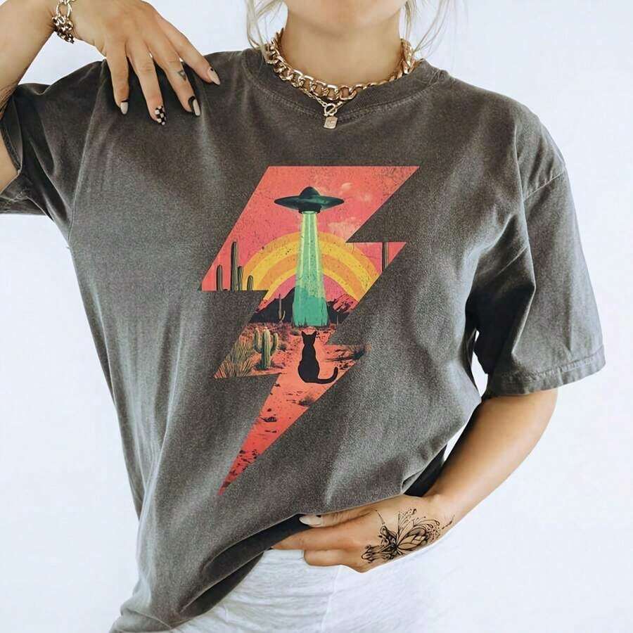 Vintage Tiger Tee - Retro Animal T-Shirt, 90s Animal Gift For Tiger Lover, Wild Cat Shirt, JungleTiger Graphic Tee220G Heavyweight1830% CottonT-Shirt - 黑色2 - 查看 1
