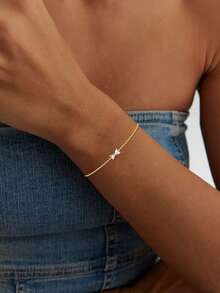 1 brățară din argint sterlin S925 cu fundă, pentru femei, încrustată cu diamante și cu un design de nișă. Are un stil modern și minimalist, potrivită pentru cele mai bune prietene și pentru asortarea zilnică a femeilor și, de asemenea, un cadou excelent pentru mame, surori și iubite.