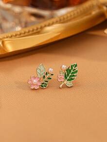 1 Pair Of Fashionable AB Style Drip Oil Leaf Earrings, Elegant And Gorgeous Faux Pearl Earrings, Asymmetrical Flower Earrings Suitable For Daily Vacations, Banquets And Parties