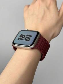 1条男女通用硅胶磁吸表带，兼容苹果手表表带，适用于38mm、40mm、41mm、42mm、44mm、45mm、46mm、49mm系列 - Ultra/11/10/9/SE/8/7/6/5/4/3/2/1系列 - 酒紅色 - 查看 2