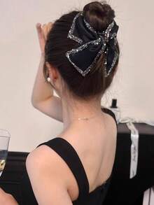 1pc French Stylish Crystal Hair Claw Clip, New Hair Claw For Updo Hairstyle, Fashion Personalized Convenient For Party, Outing, Daily Wear, Gift For Girlfriend, Suitable For Date, Beach, Dress, Daily Outfit Decoration Fashion Hair Clip Elegant Hair Accessories