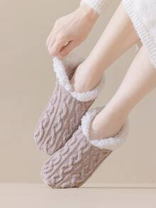 一双加厚保暖地板袜，内里带绒毛，袜底硅胶防滑，室内鞋套。毛绒袜，蓬松袜 - 彩色 - 查看 5