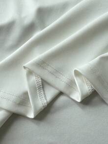 Bộ đồ nữ cỡ lớn in họa tiết kẻ ô chữ, kiểu dáng thường ngày và thời trang, rộng rãi, thích hợp cho mùa xuân và thu. Bộ đồ nữ kẻ sọc tương phản, túi hai bên, dây rút, phù hợp công sở, đi biển, màu trắng thanh lịch. - trắng - Xem 7