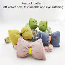 1 pieza Collar de mascota de estilo aleatorio con lazo a cuadros para gatos y perros, collar con campana para perros y gatos, collar pequeño para perros con patrón a cuadros y lazo esponjoso, de moda y llamativo, ligero y no pesado, sin sensación de uso, cómodo para que las mascotas lo usen, ajustable, adecuado para todos los gatos y perros.