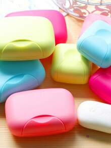 Boîte à savon de voyage créative et portable avec couvercle, étanche et imperméable, boîte de rangement pour savon fait main/savon de toilette, récipient à savon de lessive pour la maison avec couvercle et verrou, plateau de rangement portable pour fournitures de salle de bain (couleur aléatoire)