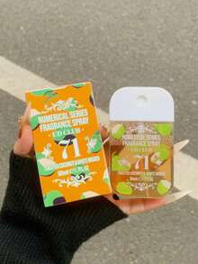 1/5 butelki 50 ml brazylijskiej mgiełki zapachowej, dostępnej w 5 wariantach, nadaje się do odświeżania powietrza w pomieszczeniach i na zewnątrz. Ta wielowarstwowa mgiełka o wysokim nastroju ma długotrwały, naturalny, świeży zapach, uwalniając eleganckie nuty wanilii, kokosa, kwiatów, cytrusów, drzew i nut morskich rodem z Rio de Janeiro. Nadaje się na randki, imprezy, spotkania, święta, do domu, hotelu, biura. Idealny prezent dla rodziny, krewnych i przyjaciół.