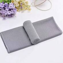 1pc Multifunctional Quick-Dry Fitness Towel, Gym Equipment Sweat Absorbent Mat, Workout Sweat Towel