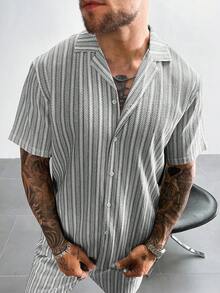 GloMan Style 男士波西米亚风钩针针织衬衫和短裤套装（2件套），多色条纹提花纹理衬衫，适合海滩度假、音乐节、夏威夷风情等场合，是送给他的绝佳礼物，充满复古度假气息。也是送给妈妈的理想礼物。 - 黑與白 - 查看 4