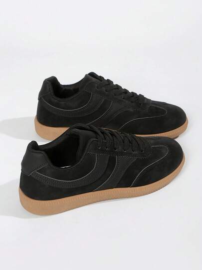 2025 New Women's Casual Flat Sneakers