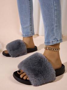 Novos chinelos da moda 2025 para mulheres, chinelos para ambientes internos, versáteis, leves, calçados femininos para casa, confortáveis, duráveis, respiráveis, antiderrapantes, macios, longos e acolchoados