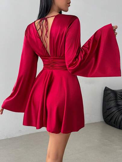 Elegant Ruffle Twist Backless V-Neck Long Sleeve Sexy Versatile Cinched Waist Fitted Mini Dress Party Spring