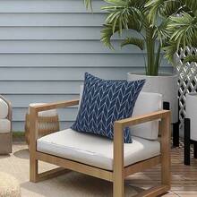Outdoor/Indoor Throw Pillows, 18x18 Square Pillows With Inserts Bed, Couch, Sofa & Patio Furniture (Set Of 2, Monstera Blue), Decorative Pillows - 人字形海軍藍 - 查看 2