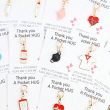 Bộ 14 móc khóa chủ đề y tế kèm thiệp cảm ơn, quà tặng tri ân các anh hùng y tế năm 2025 dành cho y tá và bác sĩ, quà tặng số lượng lớn tri ân bệnh viện dành cho mẹ, cha, lễ tốt nghiệp và giáo viên. - A - Xem 4