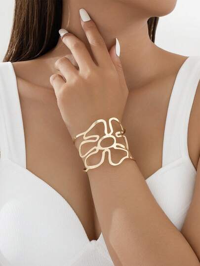 1 pieza Brazalete con diseño de flor hueca, adecuado para uso diario o para fiestas de mujeres