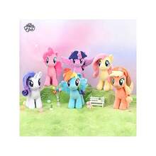 Hasbro 30 厘米我的小马驹毛绒动物玩偶，暮光闪闪萍琪派小蝶彩虹冲刺官方授权角色，适合女孩的柔软可拥抱毛绒玩具，适合女孩的理想生日假期可爱礼物 - 小蝶 - 查看 11