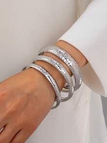 Set de 3 piezas de pulseras circulares de lujo, set de joyas de moda con textura martillada, adecuado para galas, citas, fiestas, reuniones y regalos festivos de mujer - Plateado - Ver 2