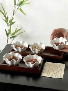1/2/3/4-Pcs Set Retro Minimalist White Ceramic Lotus Leaf Shaped Tea/Dessert Plates, Serving Trays, Nuts Bowls White For Lotus Flower Lace Dessert Plate, Simple Dipping Dish, Ice Cream Bowl, Multi-Functional Dessert Plate, Suitable For Afternoon Tea, Parties And Home Kitchens, Home Kitchenware, Afternoon Tea Set, Delicate Serving Dish, Stylish Dessert Bowl - 彩色 - 查看 5