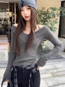 Gray Sexy Cold-Shoulder Knit Sweater For Women, Fitted Design Long Sleeve Pullover Top, Suitable For Winter, Christmas, Spring Festival - Grey - View 7
