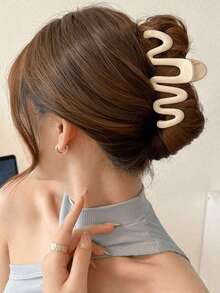 4/2cs Women Wavy Lightweight Plastic Hair Claw Clips, Fashion Versatile High-End Simple Hair Accessories For Daily, Leisure, Party, Work, Travel, Ponytail, Bun, Washing Face, Makeup, Outfit Match Hair Jaw Clip Hair Clamps Hair Clutch Hair Claw Clip, Elegant, School Stuff, College