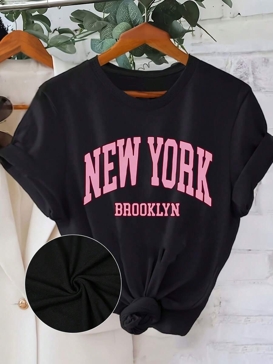 Camiseta informal estampada para mujer de talla grande, manga corta con cuello redondo, corte holgado, tejido lavable a máquina, material de elasticidad media. - Negro - Ver 1