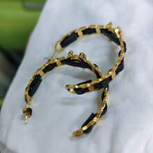 1 pereche de cercei rotunzi în formă de C cu lanț exagerat, design creativ - Cercei împletiți - Vizualizare 5