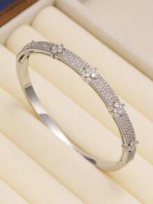 Luxury Elegant Fashion Four-Leaf Clover Zirconia Stainless Steel Bracelet Set For Women, Suitable For Daily Wear, Evening Parties, Dates, And Gift Giving