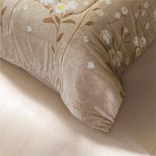 Concord PACHICALIENTITO COVER - OLIVIA - View 4