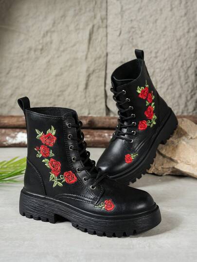 Women's Fashion Floral Embroidered Thick Sole Boots