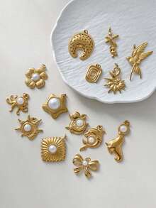 1pc Stainless Steel Gold Dolphin, Seashell, Bow, Bear, Flower Pendant Charm, Suitable For Necklace, Bracelet, Daily Wear - Gold - View 1