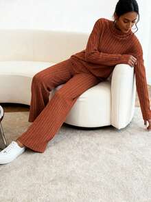 New Women's Suit Set;Ribbed Knit Turtleneck & Wide-Leg Pants Set: Stylish For Daily/Date Wear;Ribbed Knit Turtleneck Set! Smooth Wide-Leg Fit, Warm And Comfortable, Super Easy For Daily Matching;High-End Sense Of Relaxation! - 棕色 - 查看 3