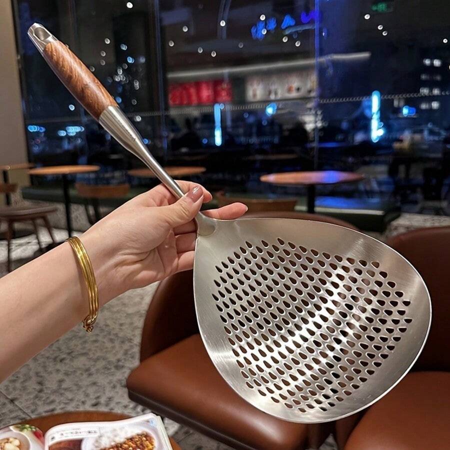 Espumador de cucharón grande Gulbang Mubarak de acero inoxidable (1 pieza) - Resistente a altas temperaturas (300 °C) con mango ergonómico y colador de malla fina para freír, estofar, cocinar y hornear - Utensilio de cocina para restaurantes y el hogar, acabado elegante | Menaje de cocina duradero - Plateado - Ver 1