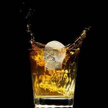 1Pack Silicone Ice Cube Tray, Skull & Rose & Diamond Shaped Ice Cube Molds, Suitable For Chilling Cocktails, Whiskey, And Juice - Black - View 11
