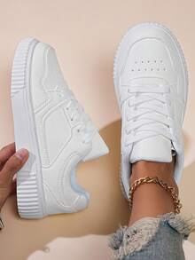 Women's High-Top Skate Shoes, Chunky Sole Sneakers Brown White Black, Casual Streetwear With Gold Anklet - Perfect Gift Idea - 白色 - 查看 1