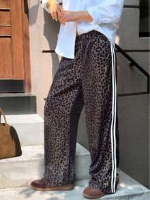 Women's Leopard Print Wide - Leg Pants With White Side Stripes, Casual Fashion Bottoms - 棕色 - 查看 5