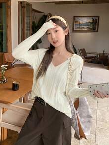 Áo len cổ chữ V ôm vừa vặn, phong cách giản dị, sang trọng, mới về mùa thu - trắng - Xem 2