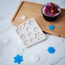 1pc 3D Snowflake Silicone Mold, Winter Snowflake Soft Candy Silicone Mold For Cupcake, Cake Decoration, Polymer Clay Craft, Party Food Making Mold, Cake Decorating, Fondant Mold - Multicolor - View 5
