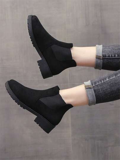 2.5英寸厚底圆头踝靴，黑色，适合运动和休闲穿着，2025冬季新款，复古英伦风，弹性踝带，短靴，厚底，女式踝靴，保暖舒适的冬季鞋履