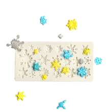 1pc 3D Snowflake Silicone Mold, Winter Snowflake Soft Candy Silicone Mold For Cupcake, Cake Decoration, Polymer Clay Craft, Party Food Making Mold, Cake Decorating, Fondant Mold - Multicolor - View 12