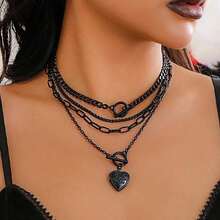 4pcs Hip-Hop Chic Black Set Accessories: Necklaces & Heart Shaped Pendant - Black - View 4
