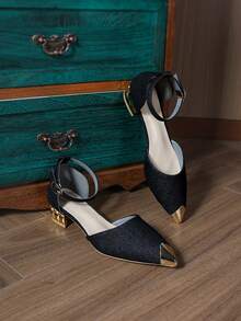 Outdoor Fashion Personalized Rhinestone Pointed Toe Black Thick Heel Breathable Party Children Student Flat Sandals - Black - View 12