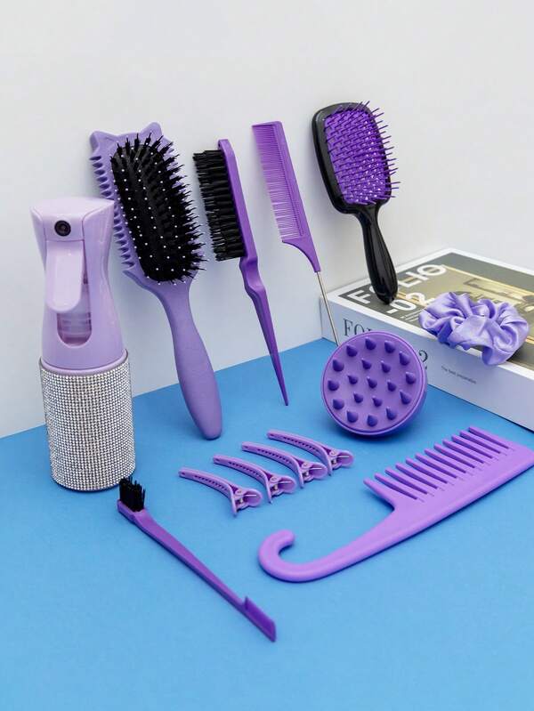 Ensemble de 13 pièces d'outils de coiffure : peigne à friser en forme de chat pour femmes, flacon vaporisateur avec diamants, peigne à queue pointue, brosse de bordure, peigne à larges dents, épingles à cheveux et bandeaux. Outils de coiffure essentiels pour les voyages et la maison, convenant à tous les styles de cheveux, pour un usage quotidien, les voyages et l'école. Kit complet d'accessoires de coiffure polyvalents pour les filles.