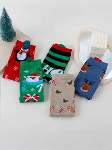 5 paires de chaussettes femme avec des imprimés d'éléments de Noël mignons comme le sapin de Noël, le flocon de neige, le renne. Chaussettes mi-mollet et polyvalentes, convenant pour le port de Noël