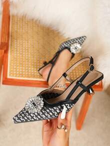 Elegantes tacones altos de mujer con hebilla de cristal de colores negro y blanco, tacones de gatito con puntera puntiaguda, ideales para el Día de San Valentín, Halloween, temporada de graduación, citas, compras, ir al trabajo, fiestas