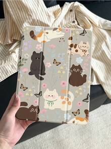 这款精致可爱的卡通动物猫咪、花朵和蝴蝶双面亚克力水晶透明后盖，防震耐用，适用于iPad 7代、8代（10.2英寸）和10代。它内置笔槽，并支持睡眠/唤醒功能。是万圣节和新年礼物的理想之选。 - 彩色 - 查看 3