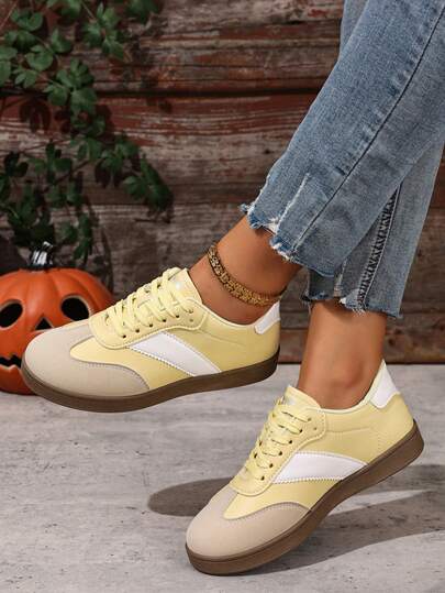 女士时尚百搭休闲舒适平底运动鞋